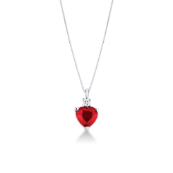 Collier en or blanc 18 carats avec rubis taillé à cœur et diamant