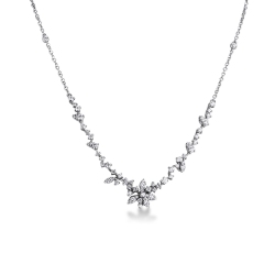 Design diamonds necklace in white gold 18k