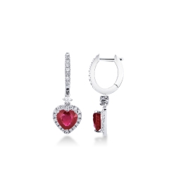 Boucles d’oreilles en or blanc 18k avec rubis