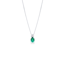 Solitaire emerald and diamonds pendant