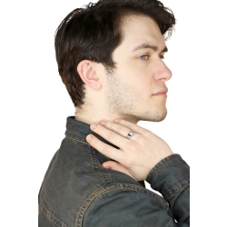 Anillo solitario para hombre en oro blanco 18k y diamante 0.12 ct 2