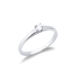18k white gold solitaire ring with 0.15 ct diamond