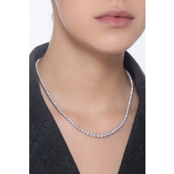 Diamond tennis necklace in 18kt white gold 2