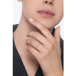 Anillo solitario oro blanco 18k con diamante ovalado GIA 0,30ct 2