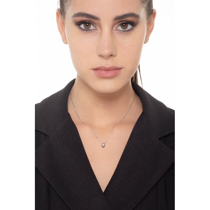 Collana In Oro Rosa 18k Con Pendente A Croce In Diamanti Neri E Punto Luce Con Diamante Ref Ngir3577rbn 5646