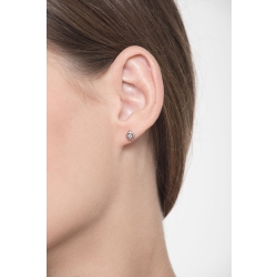 Pendientes solitarios oro blanco y diamantes a bisel 0.10 quilates 2