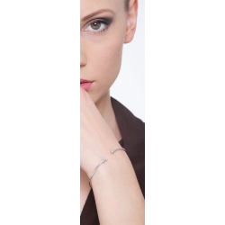 Bracelet rigide avec lettre  A en or blanc 18 carats et diamants  2