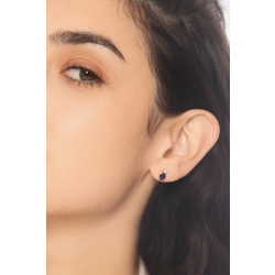 18k white gold stud earrings with blue sapphires and diamonds  2