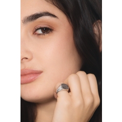 Sello en oro blanco 18k con pavé cuadrado de diamantes negros 2