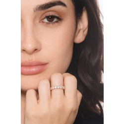 Anello fedina a scalare in oro rosa 18k con diamanti 2