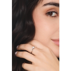 Bague de fiançailles en or blanc 18k avec un diamant 0.50 ct 2
