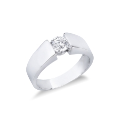 White gold 18k ring with a 0,70 ct diamond