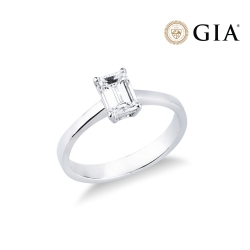Solitaire ring with diamond emerald cut 1.00ct GIA in white gold 18k