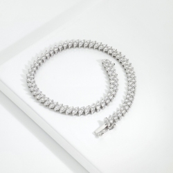 Bracelet Tennis en Or Blanc 18k et Diamants Taille Navette