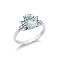 18k white gold with aquamarine and six diamonds each side 