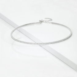 Gargantilla con Hilera de Diamantes y Oro Blanco 18 quilates