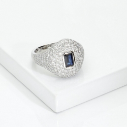 Siegelring Damen 750er Weißgold Diamant und Saphir blau
