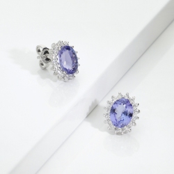 Pendientes tanzanita 8x6 mm Oro Blanco 18k y diamantes
