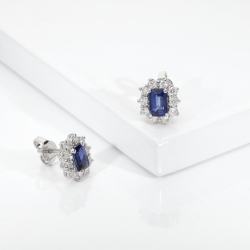 18k white gold halo blue sapphires and diamond earrings