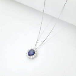 Collier halo diamant en or blanc 18k avec saphir bleu