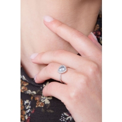 Anillo de oro blanco de 18 quilates con aguamarina 2