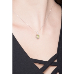 Collar de mujer en oro blanco 18k con peridoto y diamantes 2