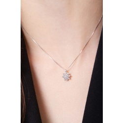 Collier Fleur en Or Blanc 18k avec Diamants 2