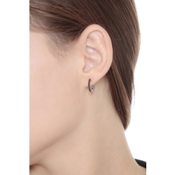 Aros en oro blanco de 18k con diamantes negros  2