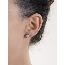 Pendientes flor en oro blanco con diamantes 2