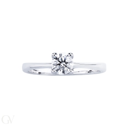 Four prong solitaire setting