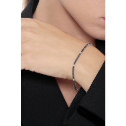Elegant tennis bracelet with black and white diamonds 2