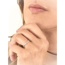 White gold 18k diamond-cut ring 2