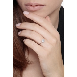 Anillo floral pavé en oro blanco 18k con diamantes 2