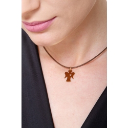 18k yellow gold angel pendant with heart 2