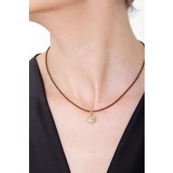 Diamond cut heart pendant in 18k yellow gold 2